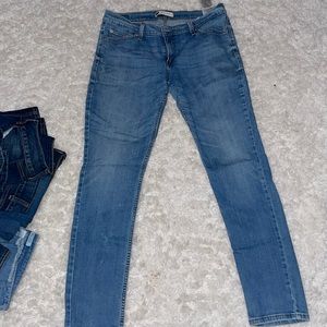 Levi skinny jeans